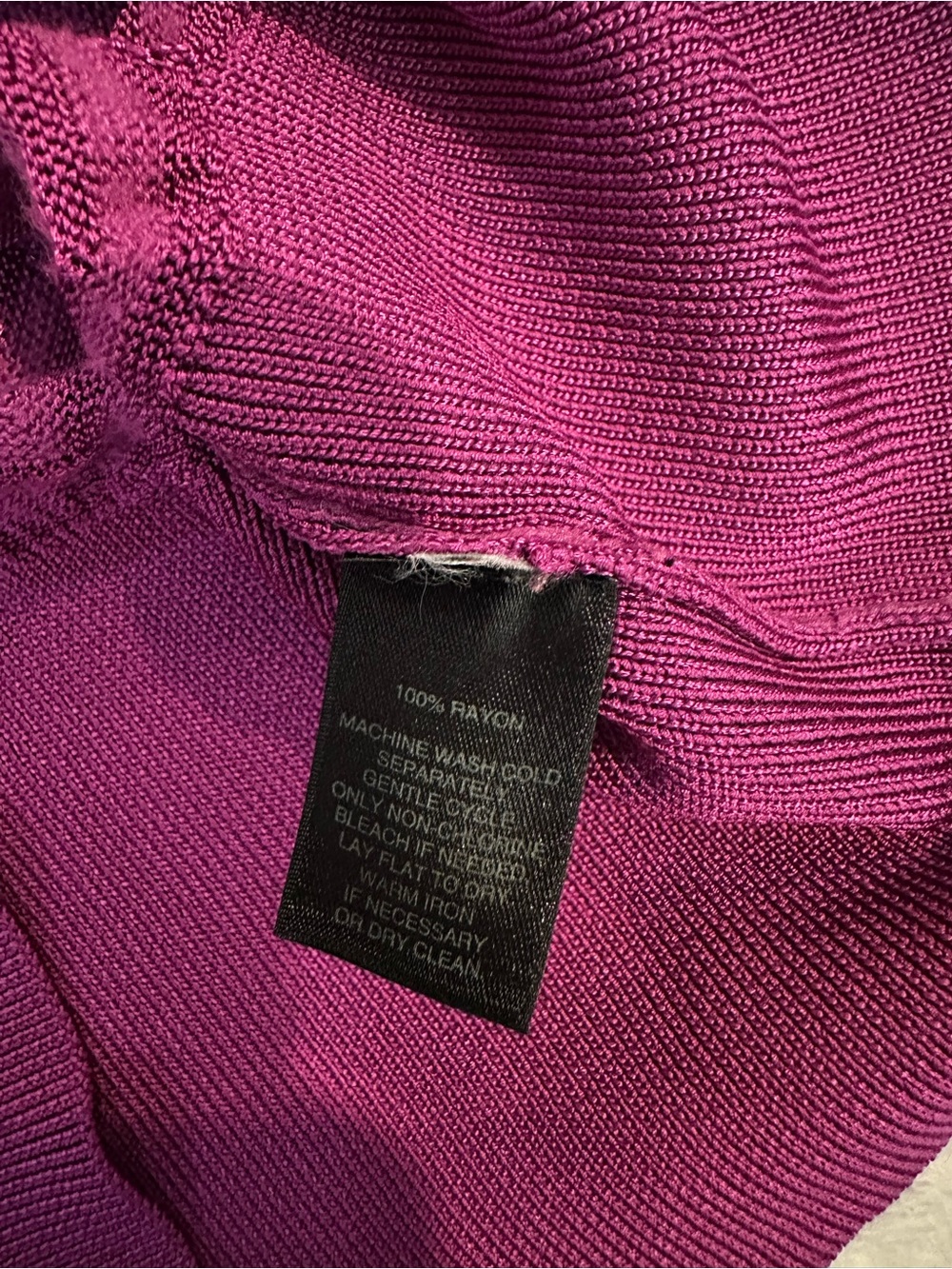 White House Black Market Chevron Knit Top in Magenta Size XS 3/4 Dolman Sleeves - Picture 9 of 13